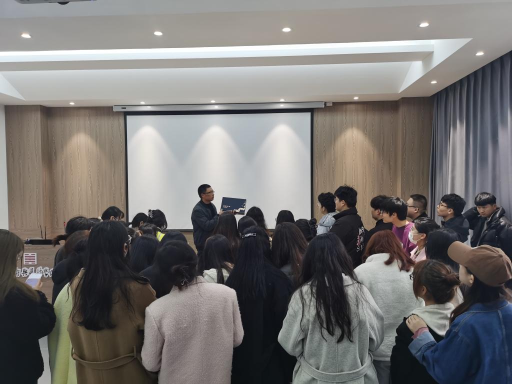 crown皇冠体育平台